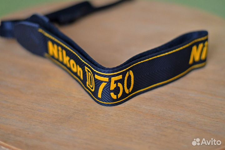 Ремень Nikon D750