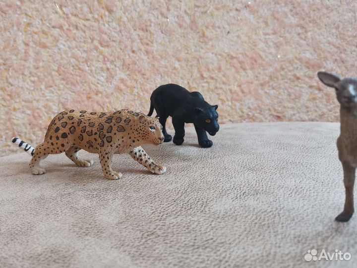 Леопард. Коллекционная фигурка