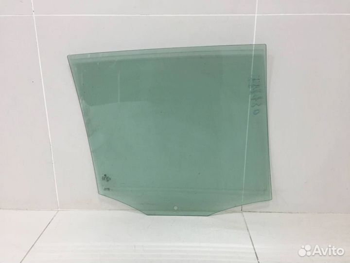Стекло двери задней левой Volkswagen Tiguan 5N2 20