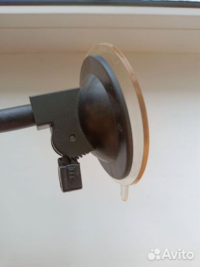 Держатель для телефона в машину на присоске