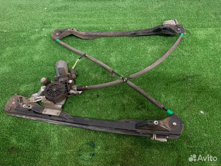 Стеклоподъемник передний правый Ford Focus 1 eddb