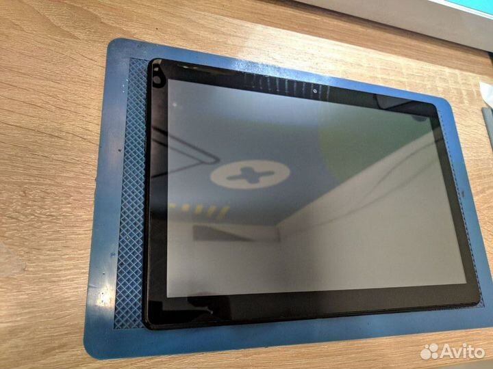 Планшет Lenovo Tab M10