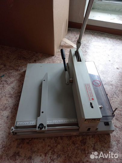 Резак гильотинный для бумаги KW-trio