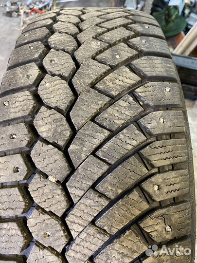 Continental Conti4x4IceContact 235/65 R17