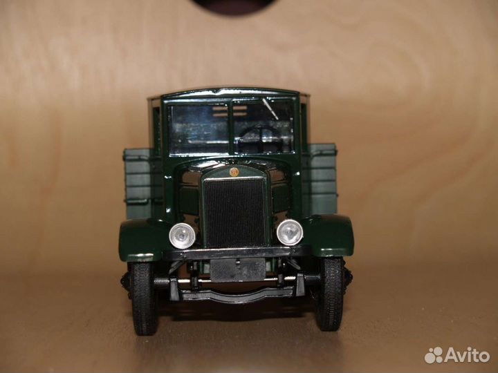 Модель грузового автомобиля 