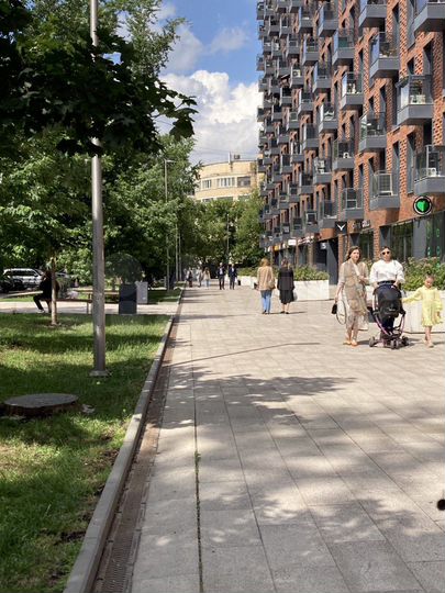 Торговая площадь на трафике под кофе, пиво, рыбу