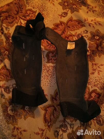 Щитки футбольные nike