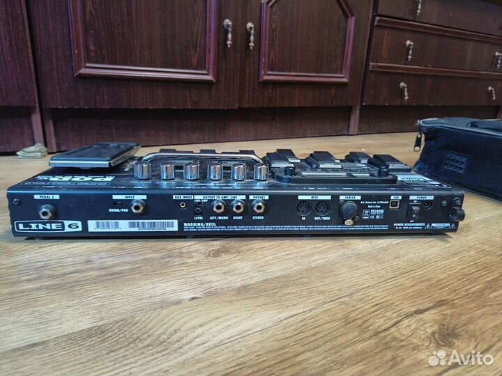 Гитарный процессор line 6 pod xt live