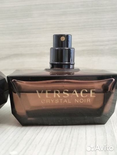 Crystal Noir Eau de Toilette Versace от 50 мл