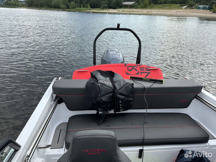 Прогулки на катере