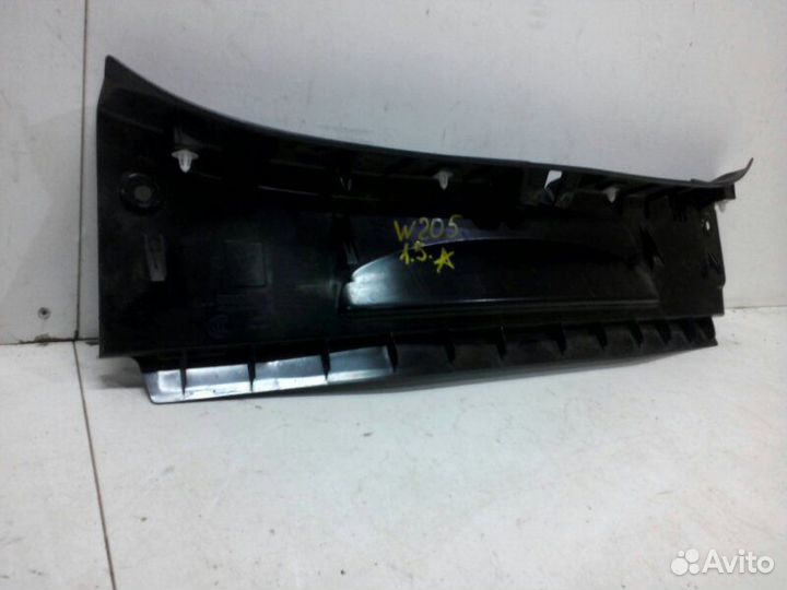 Накладка замка багажника Mercedes-Benz C-Class