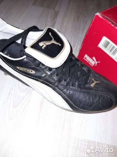 Футбольные бутсы puma
