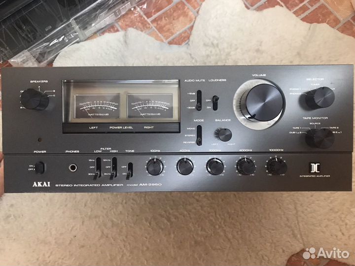 Akai AM 2950