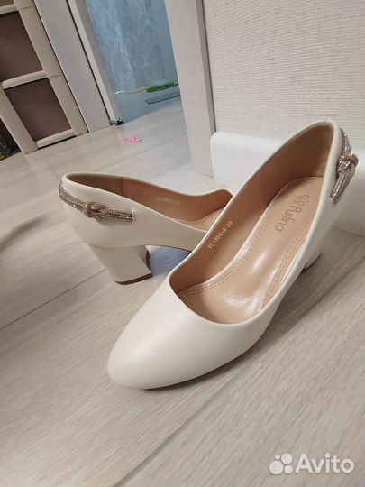 Туфли женские 39 размер