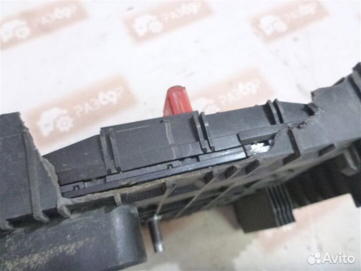 Блок предохранителей Volkswagen Golf 5K1 cgga 2012