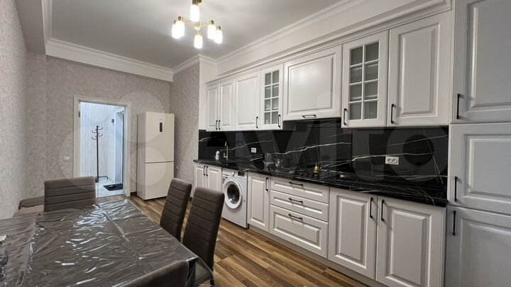 3-к. квартира, 117 м², 5/10 эт.