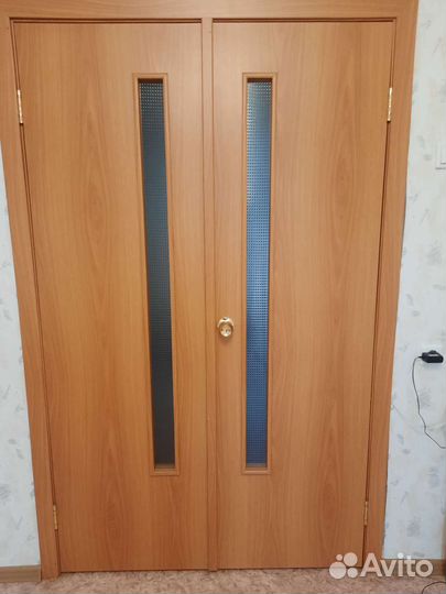 Дверь двухстворчатая