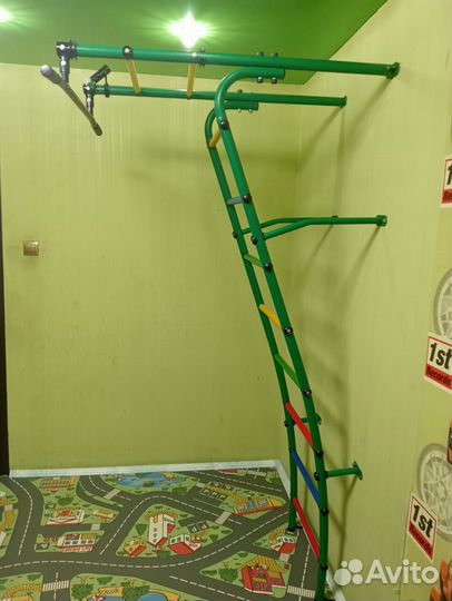 Продам спортивную стенку