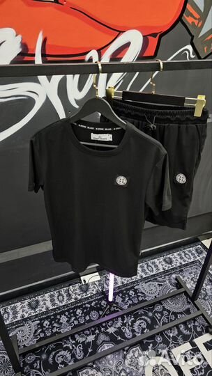 Футболка и шорты Stone Island