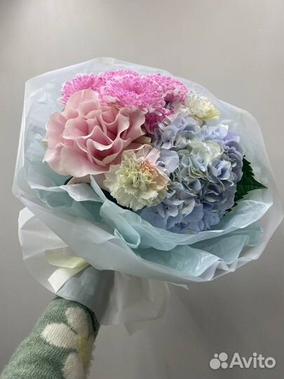 Букеты из живых цветов