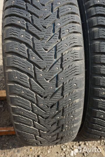 Nokian Tyres Hakkapeliitta 8 SUV 215/65 R16