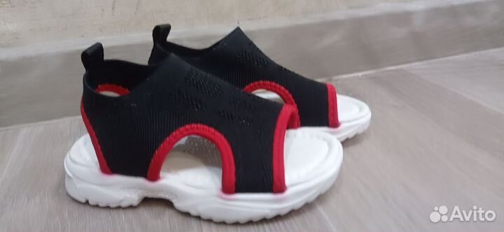Сандалии детские 27 р (унисекс)