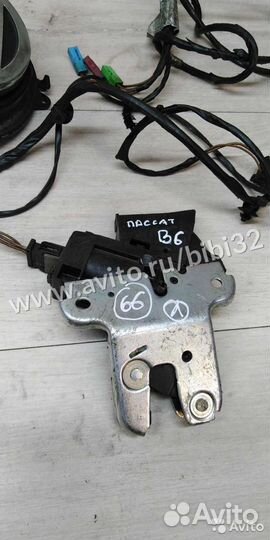 Замок багажника Volkswagen Passat B6 1k0827469g 3c