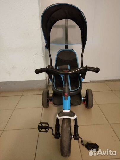 Детский велосипед с ручкой