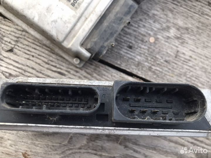 Блок управления двигателем на BMW 3 E46