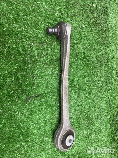 Рычаг передний верхний правый Ауди 8K 8T 4819