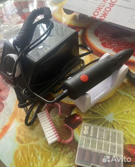 Аппарат для маникюра с фрезами и пилками