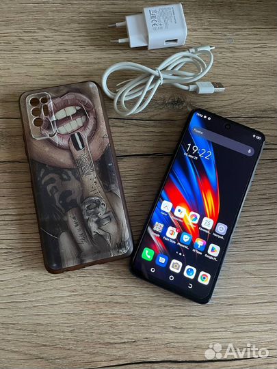 TECNO Pova 2, 4/128 ГБ