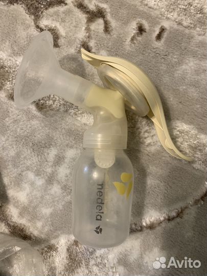 Молокоотсос ручной Medela