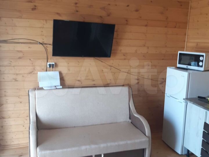 Дом 20 м² на участке 5 сот.