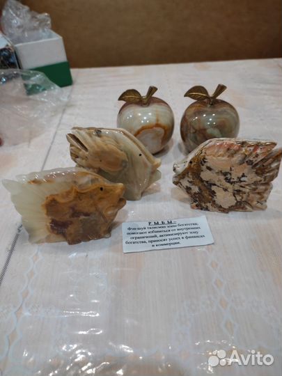 Фигурки из оникса