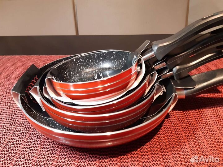 Сковородки с а\п покрытием. Есть стекл. крышки