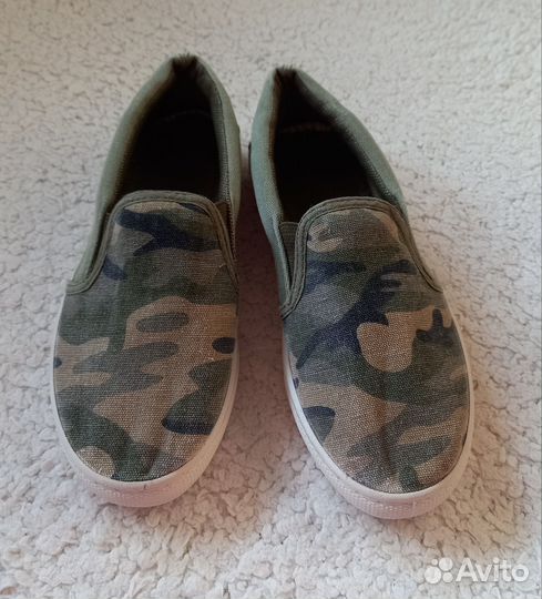 Сандали и кеды на мальчика 34р