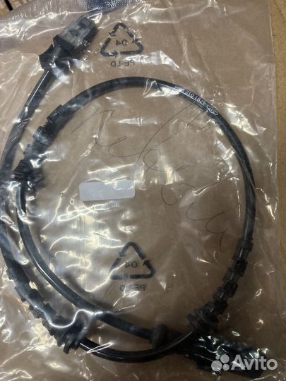 Датчик ABS Renault передний 479101292R