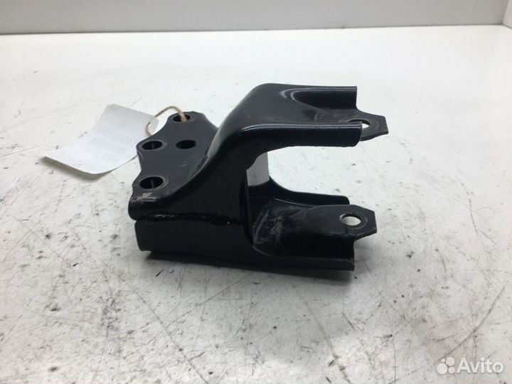 Кронштейн опоры двигателя задний Mazda Premacy