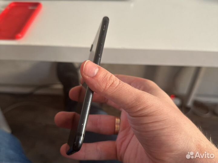 iPhone 7, 32 ГБ