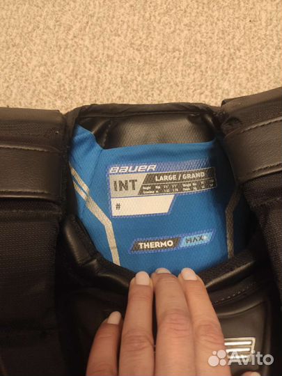 Нагрудник вратарский Bauer Elite INT