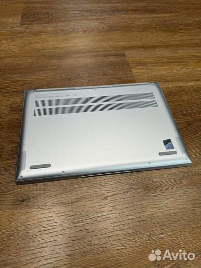 Lenovo yoga slim 7 pro 14