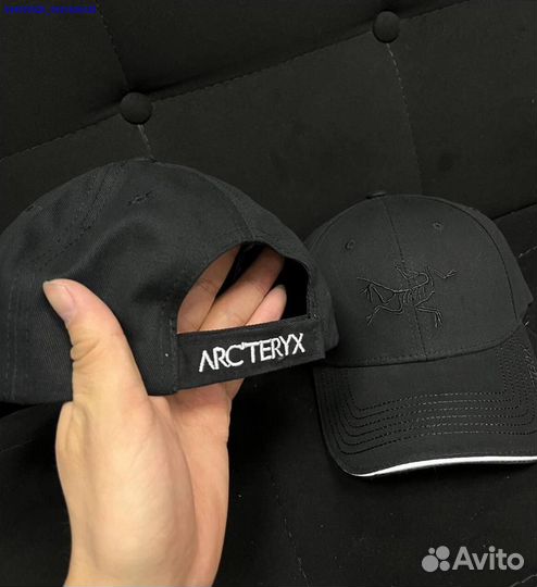 Кепка Arcteryx: два цвета для активной жизни