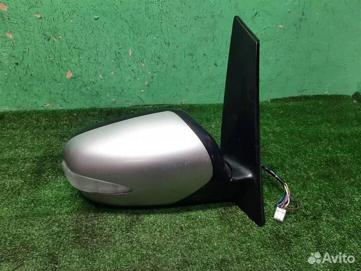 Зеркало правое Mitsubishi Grandis 2008