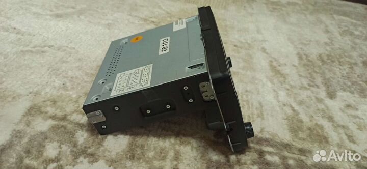 Продам магнитолу на поло (оригинал завод)