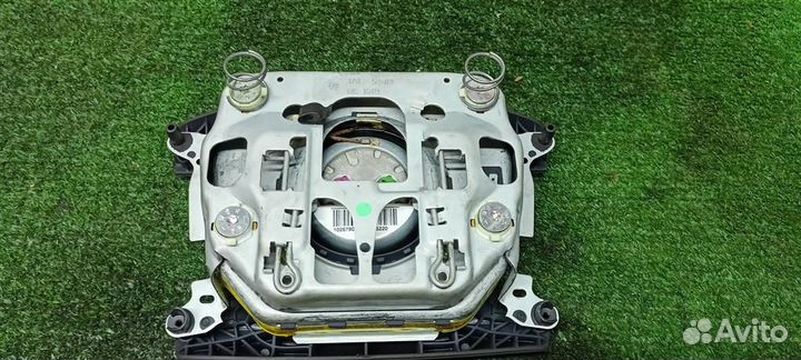 Подушка безопасности в рулевое колесо VW Touareg