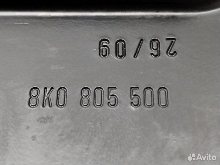 Кронштейн усилителя бампера передний правый Audi