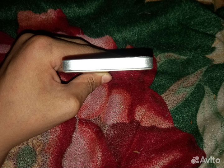 Телефон iPhone 5s рабочий