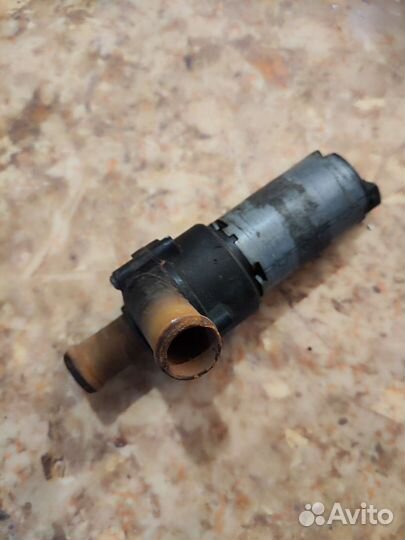 Насос водяной Bosch 0392020039