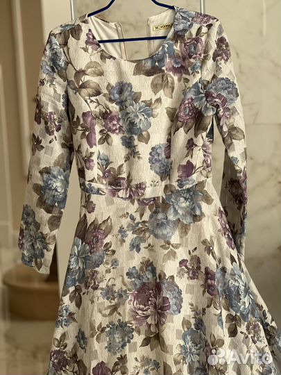 Платье в пол